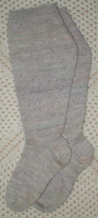 Handspun, handknit kneesocks